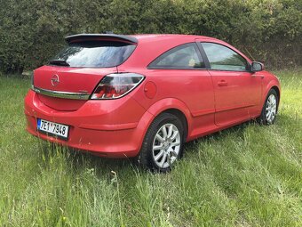 Opel Astra h gtc - 4