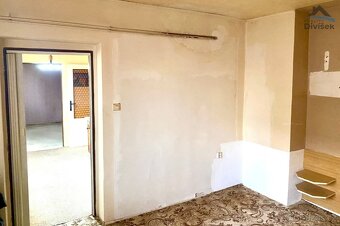 Prodej bytu 2+1 v Býšti - 4