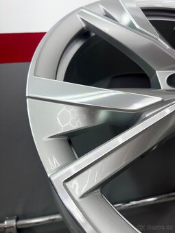 Enyaq r20  Taurus top - 4