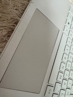 Prodám notebook HP 15s - 4