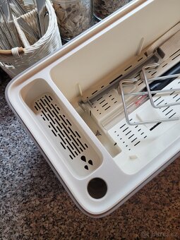 Nový samozavlažovací truhlík Berberis s háky zn. Plastia - 4