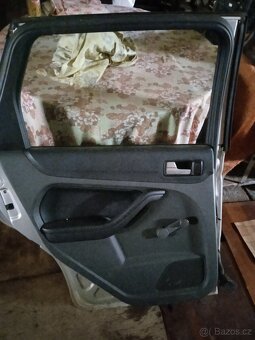 Ford Focus MK2 combi díly - 4