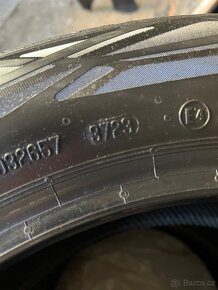 Prodám letní sadu pneu Continental 215/55 R17 - 4