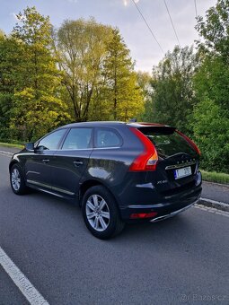 Volvo XC60 2.4 140 Kw - 4x4 / 2015 / - 4
