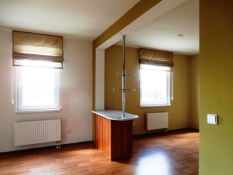 Slunný byt 2+1, balkon - Liberec - ZELENÉ ÚDOLÍ - 4
