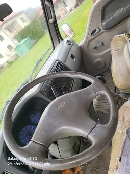 Kia 2700 - 4
