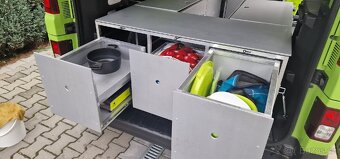 Renault trafic obytná dodávka campervan - 4