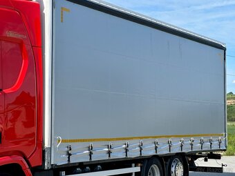 Scania R 410 6x2 včetně plachtové nástavby - 4