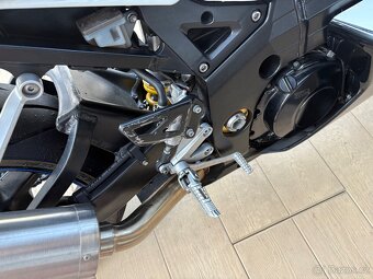 Suzuki GSX-R 1000 K3 - 4