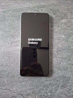 Samsung Galaxy M13 128 GB, světle modrý + ochranné pouzdro - 4