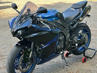 Yamaha YZF-R1 RN22 - 4