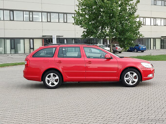Škoda Octavia 2 facelift 2010 1.6 TDi automat DSG kombi 77kw - 4
