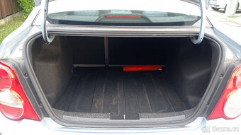 Chevrolet Aveo - 4
