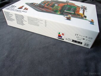 910033 LEGO Bricklink - Staré železniční depo - 4