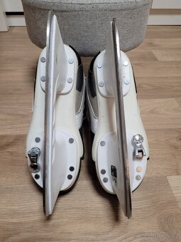 Dětské lední brusle rostoucí. Vel. 35 - 38 - 4