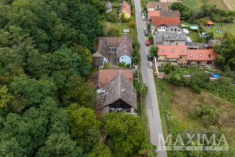 Dům 2+1 o ploše 200 m2 - Dolní Beřkovice, Podvlčí - 4