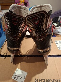 Brusle Bauer Vapor X2.7 - 4