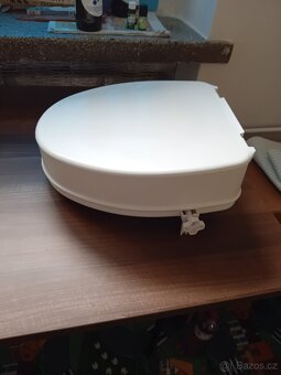 PRODÁM ZVÝŠENÉ SEDÁTKO NA WC - 4