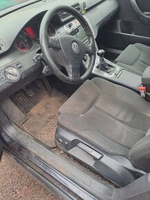 Volkswagen Passat - 4