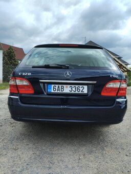 Mercedes W211 320 CDI kombi - 4