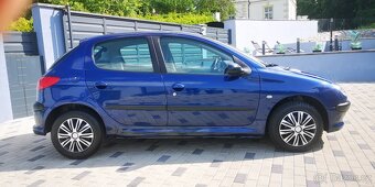 Peugeot 206 1,1i - 44kw. COLORL - STK do 5/2027 - 60 700km - 4