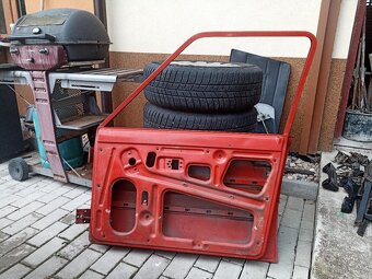 Přední pravý dveře škoda 120 - 4