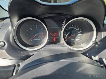 Mitsubishi Lancer 1,8D - 4