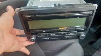 Prodám rámeček s kyslíkem ne využité nové a rádio - 4