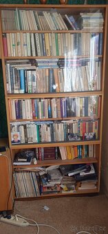 Skříně, skříňky, sekretář - 4