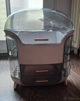 Kosmetický organizer - 4