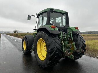 Traktor John Deere 6910 - 4