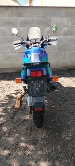 Honda Africa Twin xrv 750 - 4