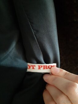 Elegantní vintage kabát OT Prostějov – výborný stav - 4
