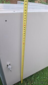 Dílenské  skříňky  do provozovny, velmi pěkné - 4