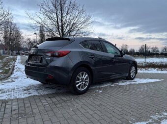 MAZDA 3 2.0 88 KW CENTER-LINE 148TKM - BENZÍN - 4