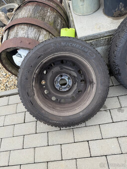 185/60R15 88T MICHELIN zimni kola - 4