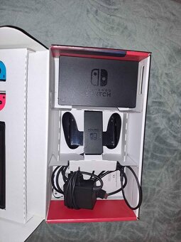 Nintendo Switch - 4