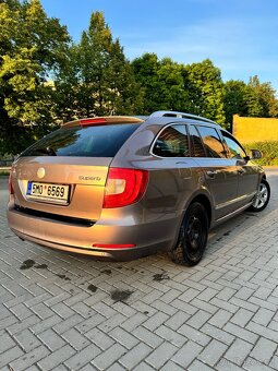 Škoda Superb 2 2.0 TDI 103 kw 6 kvalt rv. 2010 - 4