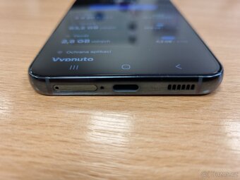 Samsung Galaxy S22 - 4