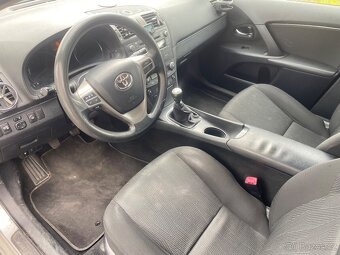Avensis 1,6i 2011- - 4