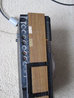 Magnetofon B730 - 4