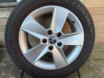 Alu kola s letními pneu Škoda - 4