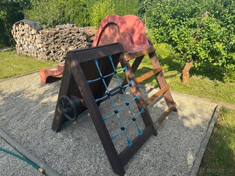 Dětské Hřiště - 4