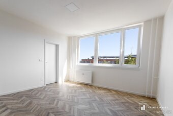 Prodej bytu 2+1 v osobním vlastnictví, 44 m² – Zlín - 4