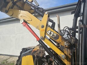 Dily na CAT 432 2022r. - 4