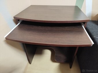 Obývací stěna, stůl, stolek pod PC, květinový stolek, police - 4