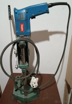 Vrtačka Narex se stojanem Narex - 4