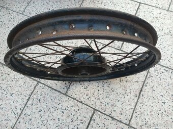 Jawa Pérák - náboj př. kola + ráfek 16". - 4