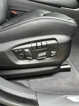 X6 xDrive30d F16, rok 2018 - 4