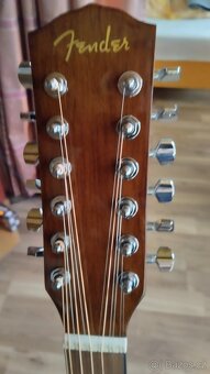 Dvanácti strunná kytara Fender - 4